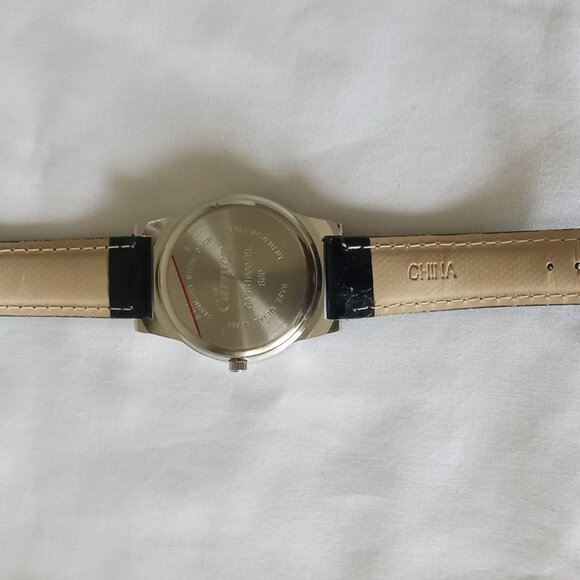 Vintage Carmen Quartz Wrist Watch White & Silver, Black Leather Strap Working - Picture 2 of 4